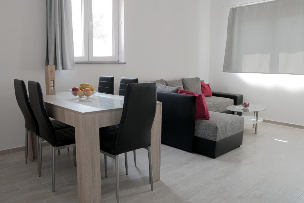 Apartment Perun Podstrana Exterior photo
