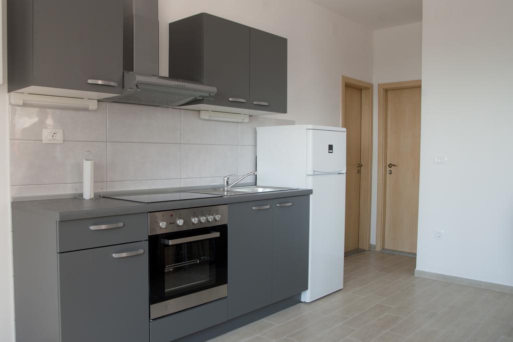 Apartment Perun Podstrana Exterior photo